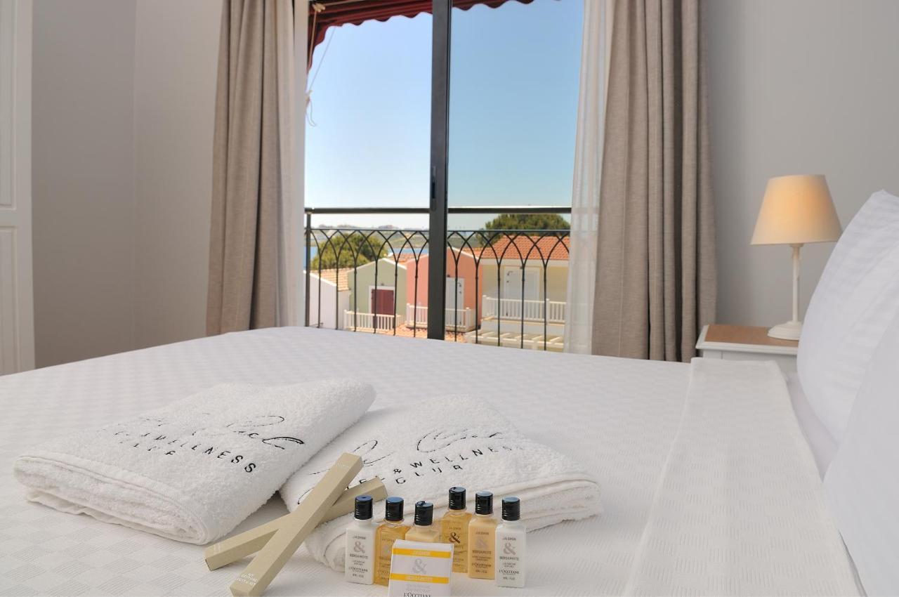 Le Ciel Hotels & Wellness Club Çeşme Esterno foto
