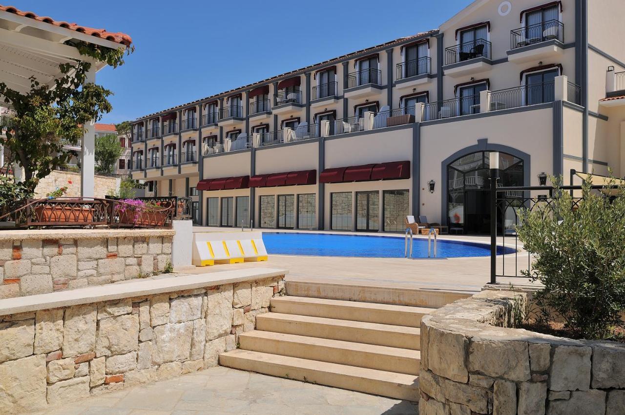Le Ciel Hotels & Wellness Club Çeşme Esterno foto