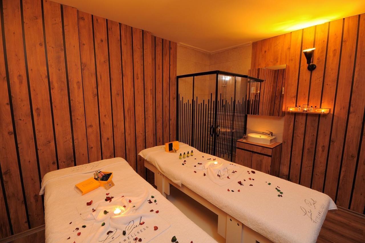 Le Ciel Hotels & Wellness Club Çeşme Esterno foto